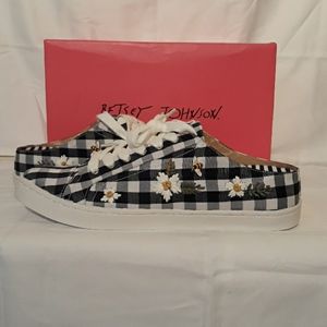 NIB Betsey Johnson Blue Gingham Edna SO Sneaker 10
